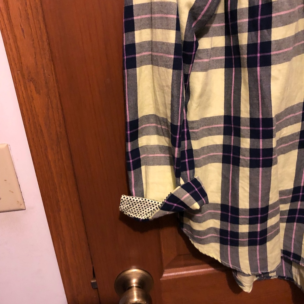 Button down top - Picture 2 of 4